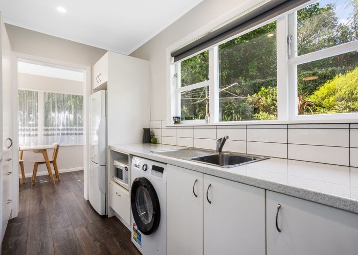  at 3 Blue Mountains Road, Pinehaven, Upper Hutt