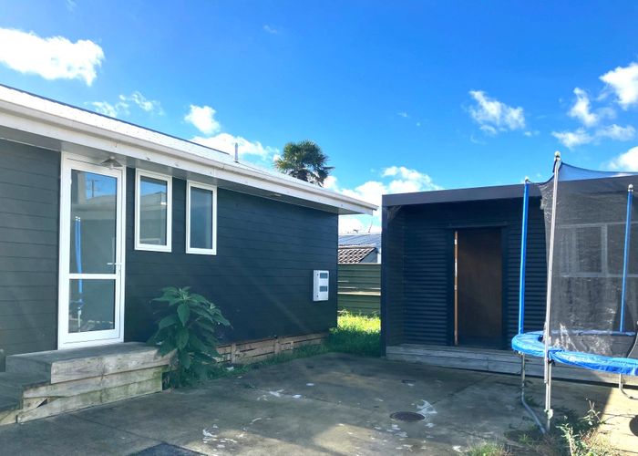  at 15b Parker Crescent, Otara, Manukau City, Auckland
