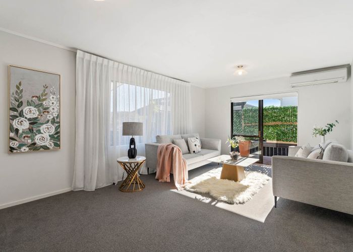  at 2/136 Moore Street, Howick, Manukau City, Auckland