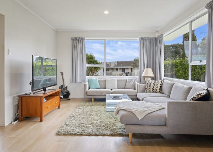  at 48 Harmel Road, Glendene, Auckland