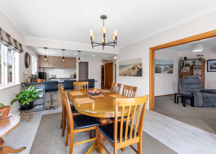  at 33 Winston Avenue, Hokowhitu, Palmerston North