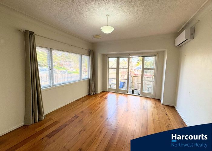  at 1a Truscott Place, West Harbour, Waitakere City, Auckland