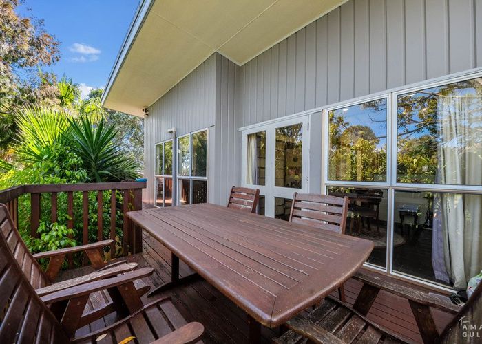  at 3 Kathleen Street, Totara Vale, North Shore City, Auckland