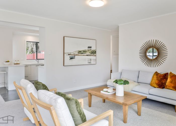  at 33 Cron Avenue, Te Atatu South, Waitakere City, Auckland