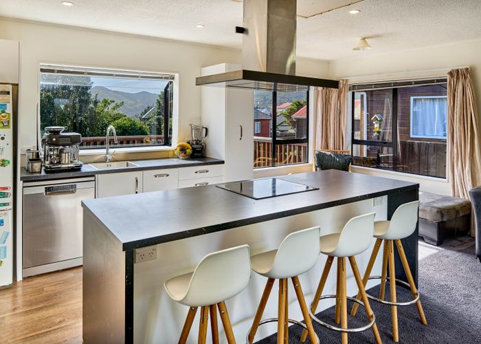  at 301 Maungaraki Road, Maungaraki, Lower Hutt, Wellington