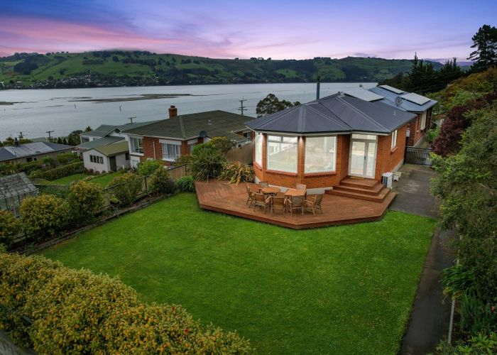  at 8 Huia Street, Saint Leonards, Dunedin