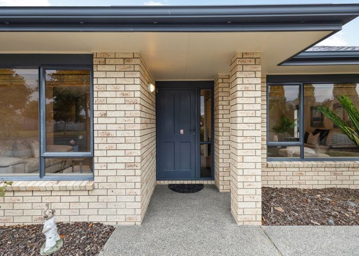  at 35 Milbrook Place, Chartwell, Hamilton