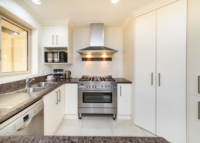  at 98 Rosalie Terrace, Kelvin Grove, Palmerston North