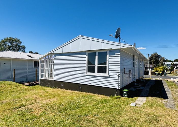  at 52 Watts Road, Manurewa, Manukau City, Auckland