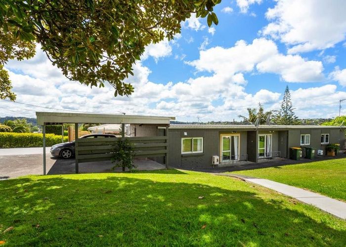  at 1/143 Birkdale Road, Birkdale, Auckland