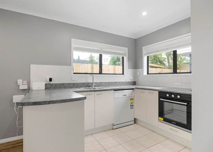  at 2/339 Pakuranga Road, Pakuranga Heights, Manukau City, Auckland