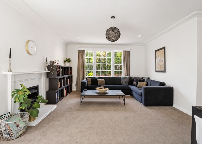  at 10 Temple Street, Meadowbank, Auckland