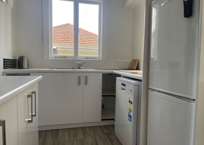  at 142 Campbell Road, Greenlane, Auckland City, Auckland