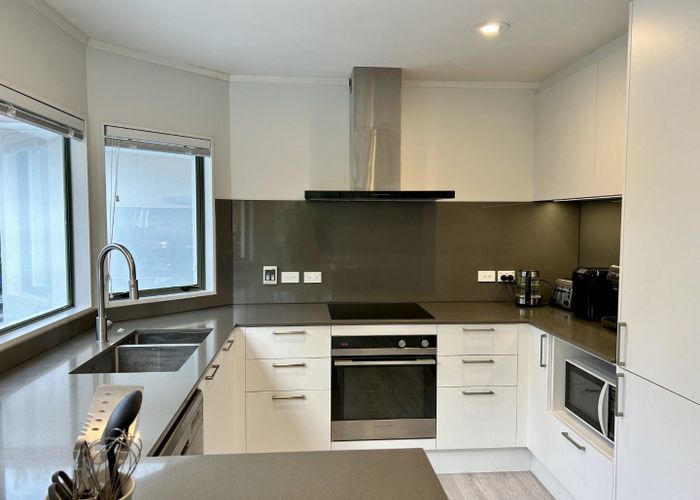  at 8 Lingard Grove, Brooklyn, Wellington