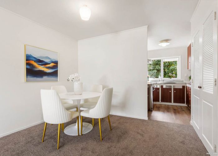  at 18 Faith Bullock Place, New Lynn, Waitakere City, Auckland