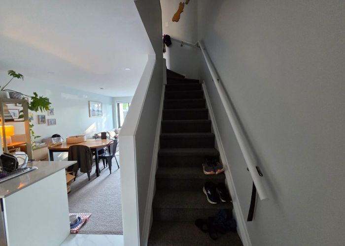  at 9/3 Fairdale Pl, Birkdale, North Shore City, Auckland