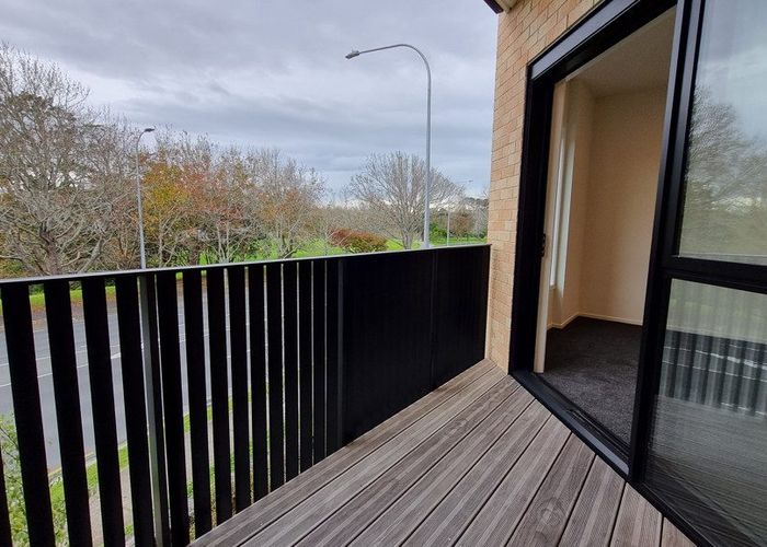  at 111/1A Oakley Ave, Waterview, Auckland City, Auckland