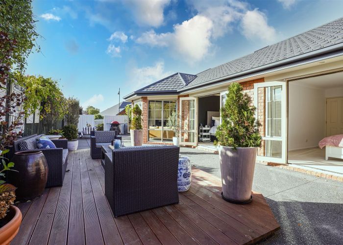  at 6 Glencullen Drive, Casebrook, Christchurch