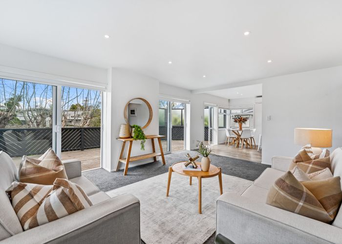  at 136 Tiroroa Avenue, Te Atatu South, Waitakere City, Auckland