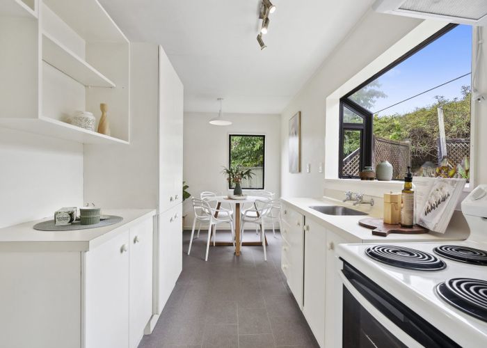  at 82 Queens Road, Waikanae Beach, Waikanae