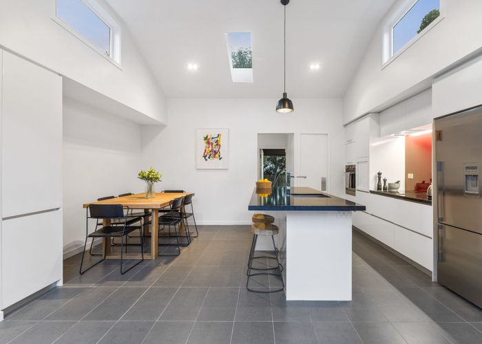  at 22 Barlow Place, Chatswood, Auckland