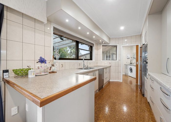  at 37 Parkhill Road, Mellons Bay, Manukau City, Auckland