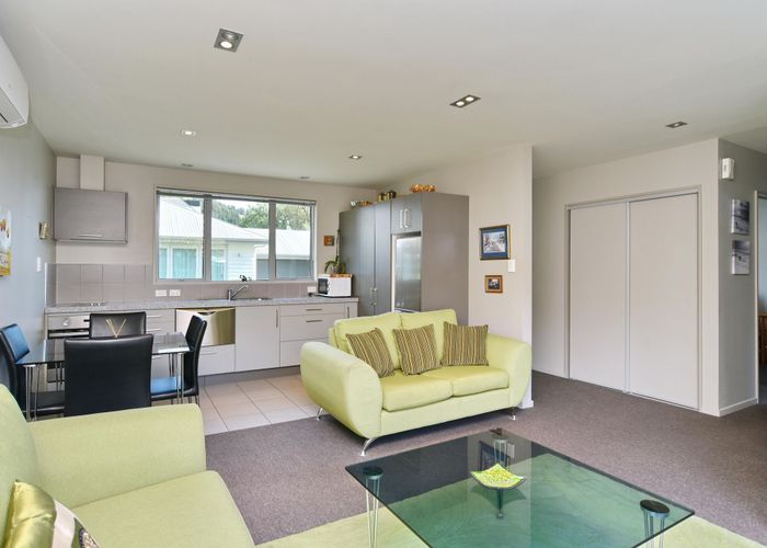  at 5/9 Marsden Street, Heathcote Valley, Christchurch