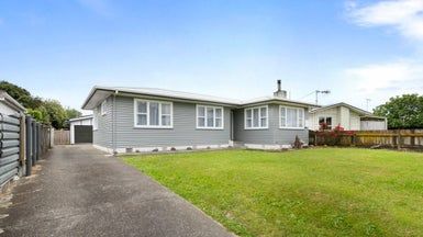  at 3 Somerset Crescent, Highbury, Palmerston North