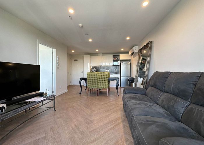  at 504/82 Jellicoe Road, Panmure, Auckland City, Auckland