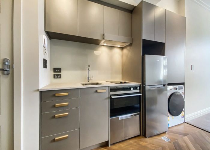  at 202/8 Chaffers Street, Te Aro, Wellington