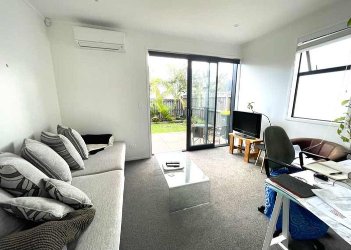  at 20 Te Nohotu Road, Glen Innes, Auckland