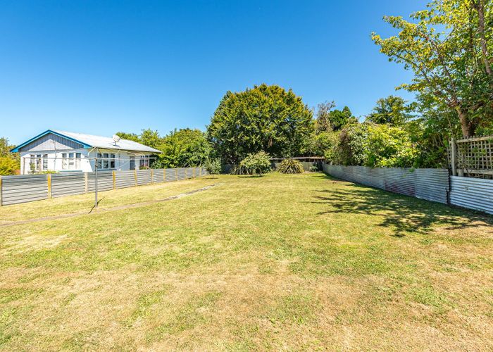  at 25 Field Street, Aramoho, Whanganui