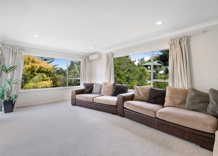  at 806a Beach Road, Browns Bay, North Shore City, Auckland