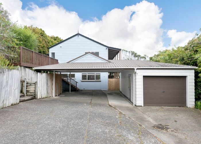  at 29 Santiago Crescent, Unsworth Heights, North Shore City, Auckland