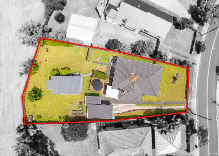  at 10 Weybridge Crescent, Glen Innes, Auckland City, Auckland