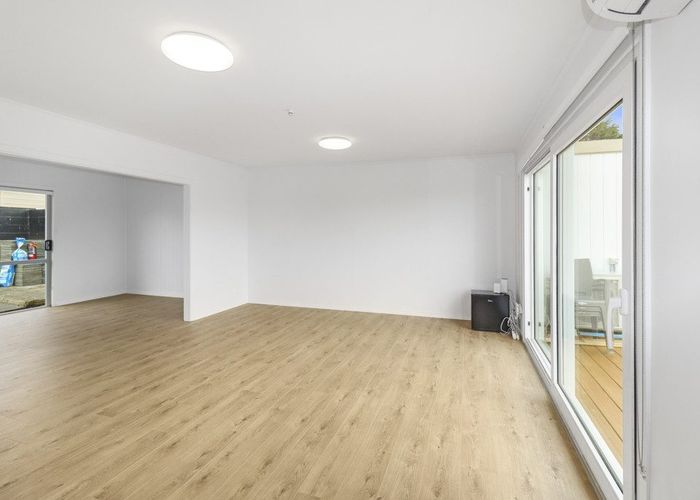  at 8 Dunstall Place, Mangere Bridge, Manukau City, Auckland