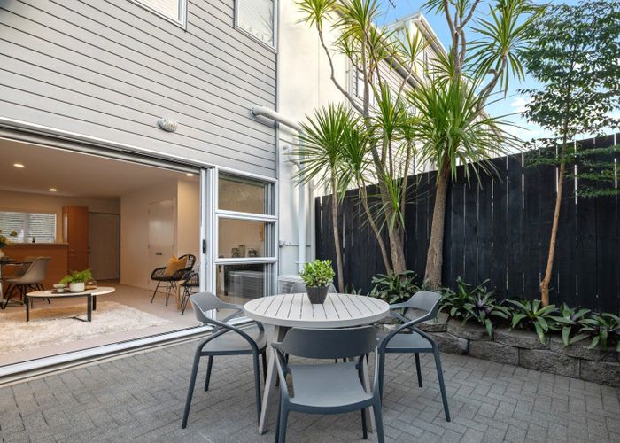  at 14/218 Captain Springs Road, Te Papapa, Auckland