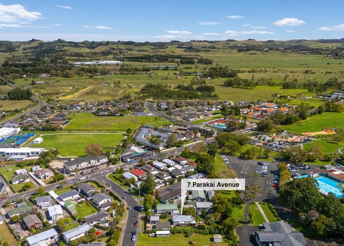  at 7 Parakai Avenue, Parakai, Helensville