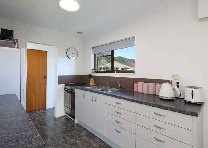  at 1/154 Queen Street, Richmond
