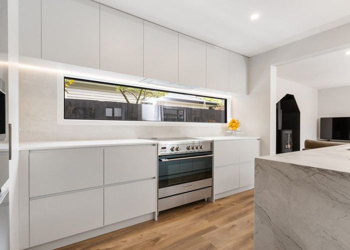  at 53 Hawkesbury Avenue, St Albans, Christchurch