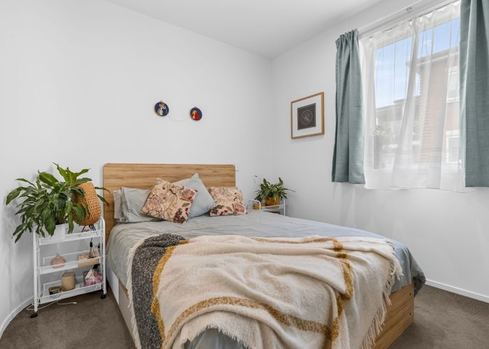  at 302/1a Soljak Place, Mount Albert, Auckland City, Auckland