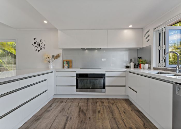  at 35 Hawkins Street, Meadowbank, Auckland