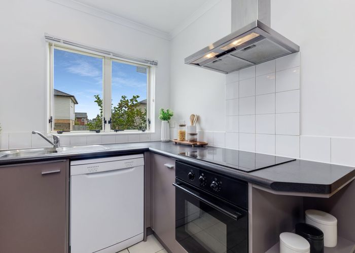  at 20 Brashier Circle, Sunnyvale, Waitakere City, Auckland