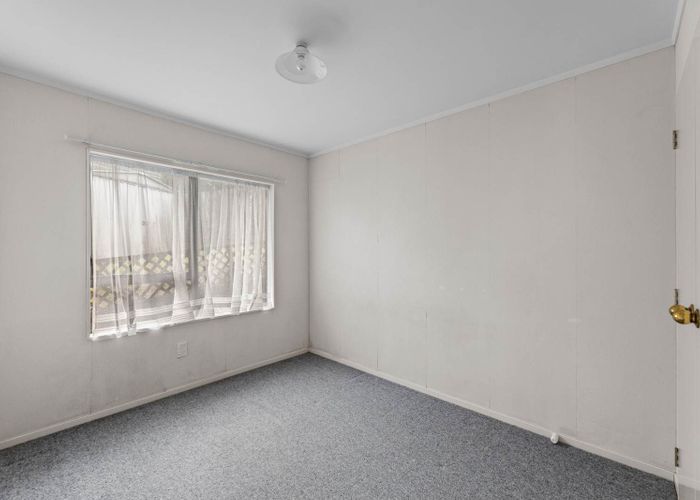  at 9 Altair Place, Windsor Park, Auckland