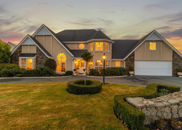  at 31 Oregon Place, Burwood, Christchurch