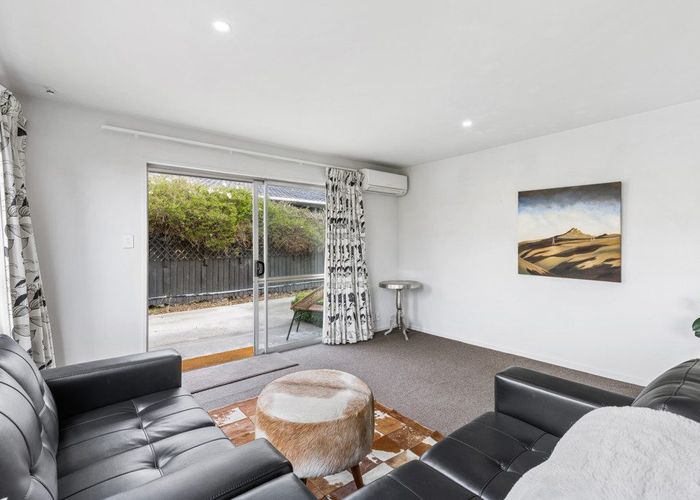  at 2/1 Delaware Crescent, Russley, Christchurch City, Canterbury