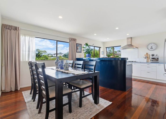  at 5 Wisteria Way, Mairangi Bay, North Shore City, Auckland