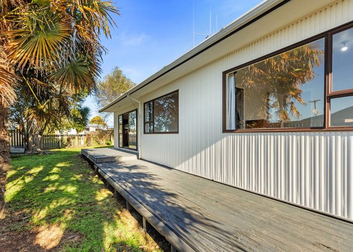  at 19 Hall Road, Te Puke