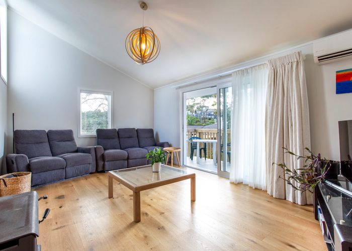  at 2/162 Deep Creek Road, Torbay, Auckland