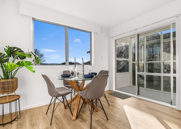  at 2/485 Blockhouse Bay Road, Blockhouse Bay, Auckland City, Auckland